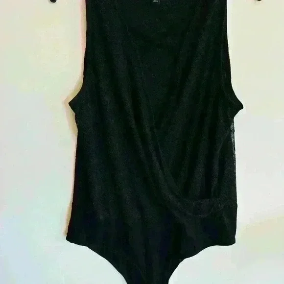 Torrid Sleeveless Lace V-Neck Bodysuit - Picture 2 of 8